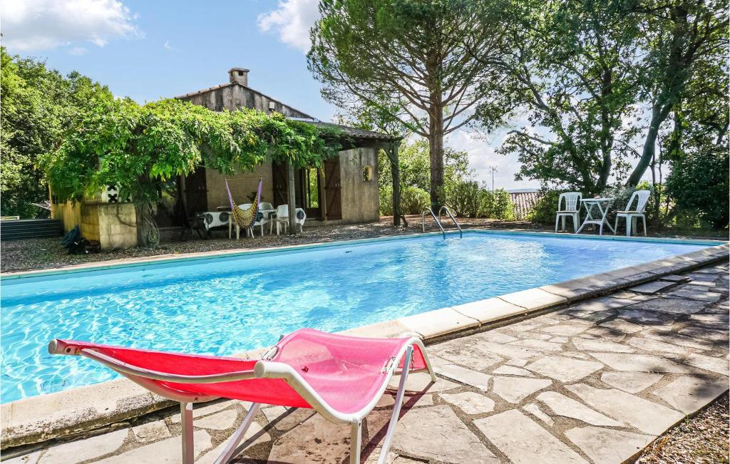 Nice Home In Caux With 3 Bedrooms, Wifi And Outdoor Swimming Pool
