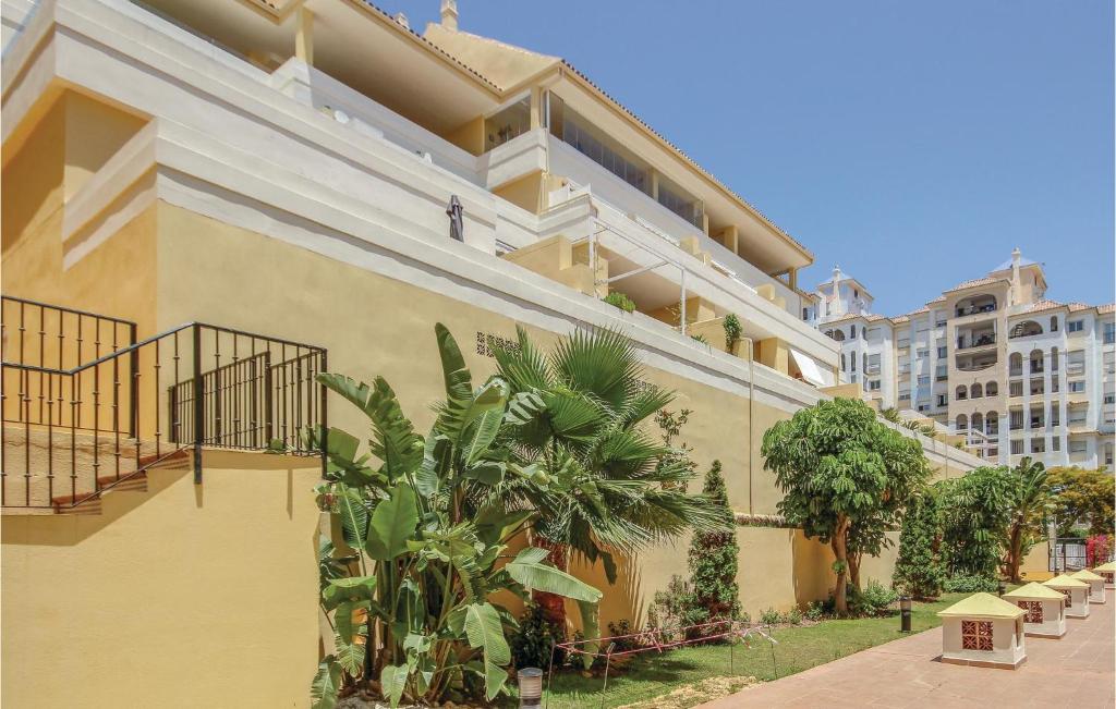 Awesome Apartment In Estepona With 2 Bedrooms, Wifi And Outdoor Swimming Pool photo 3