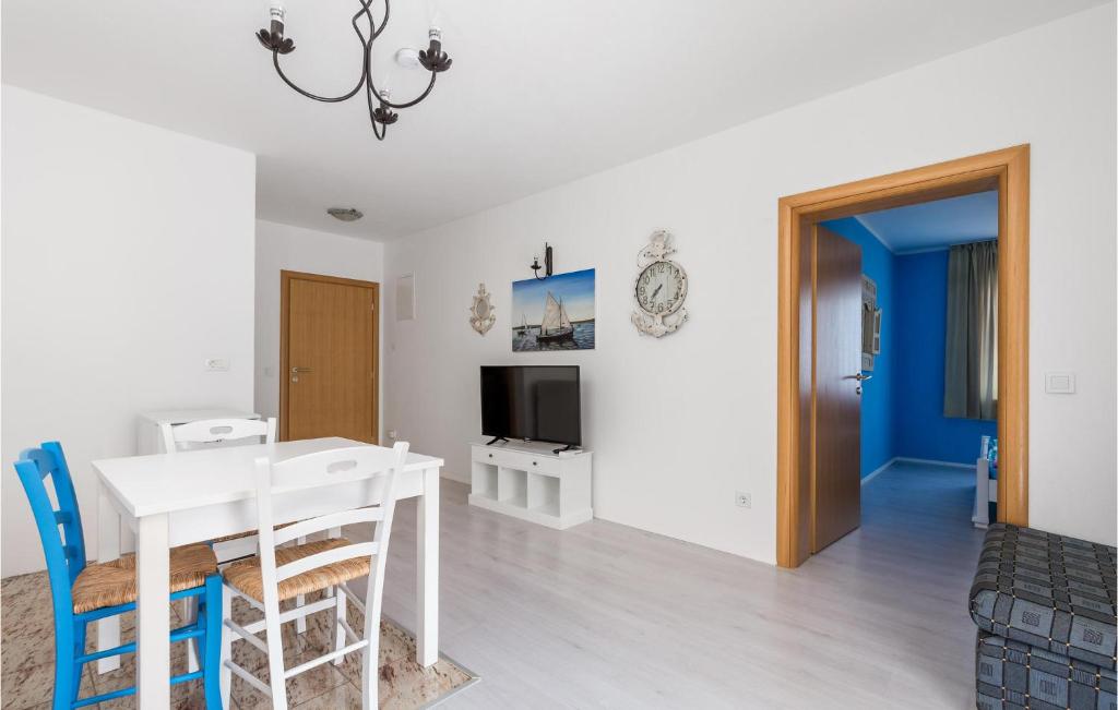Beautiful Apartment In Moscenicka Draga With 1 Bedrooms And Wifi photo 3