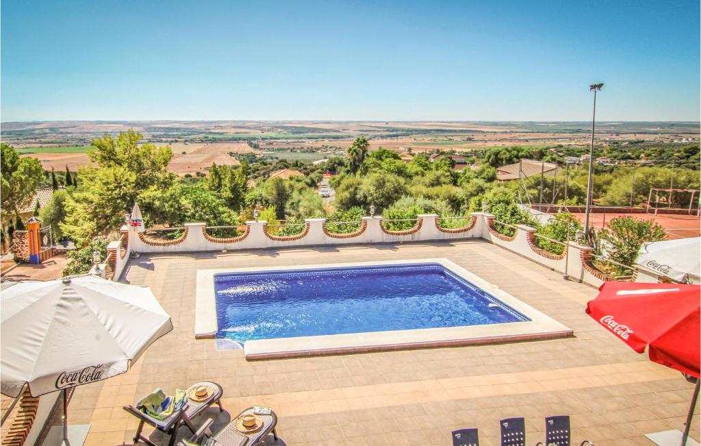 Awesome Home In Almodvar Del Ro With 5 Bedrooms, Wifi And Outdoor Swimming Pool photo 3