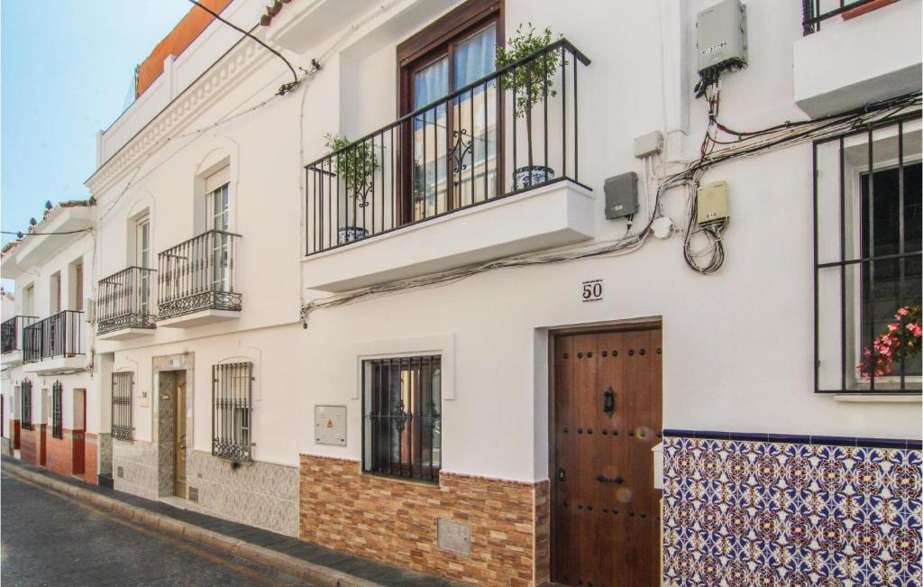 Awesome Home In Nerja With 2 Bedrooms And Wifi photo 2