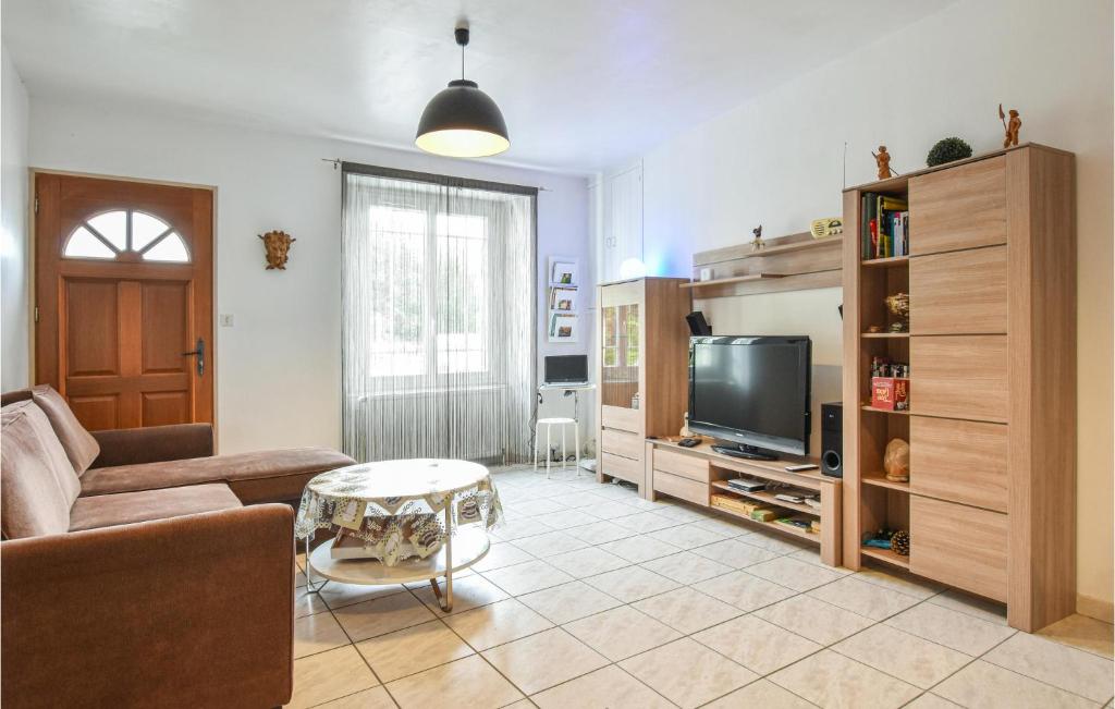 Nice Home In Apremont With 2 Bedrooms And Wifi photo 1