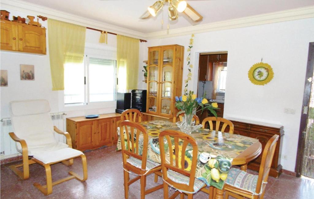 Stunning Home In Vidreres With 3 Bedrooms, Outdoor Swimming Pool And Wifi photo 4
