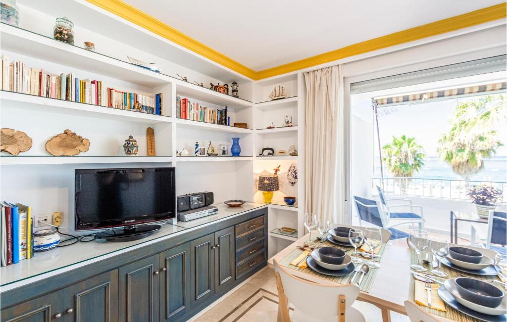 Amazing Apartment In La Herradura-almuecar With 3 Bedrooms And Wifi photo 2