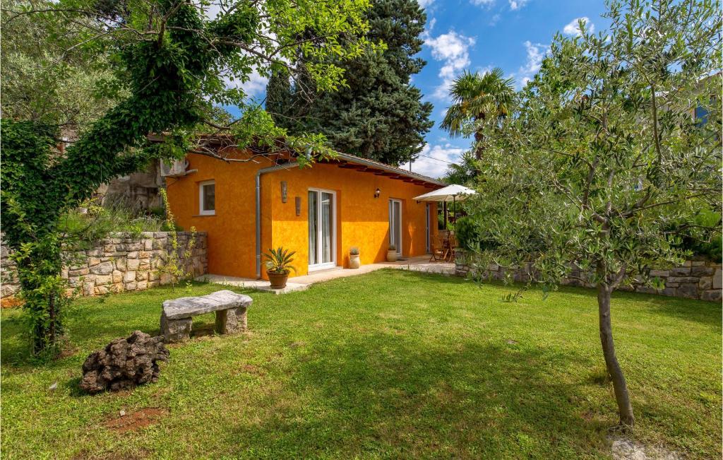 Amazing Home In Lovran With 1 Bedrooms, Wifi And Outdoor Swimming Pool photo 1