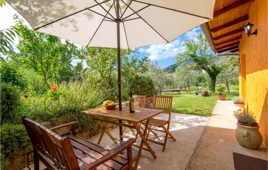 Amazing Home In Lovran With 1 Bedrooms, Wifi And Outdoor Swimming Pool photo 4