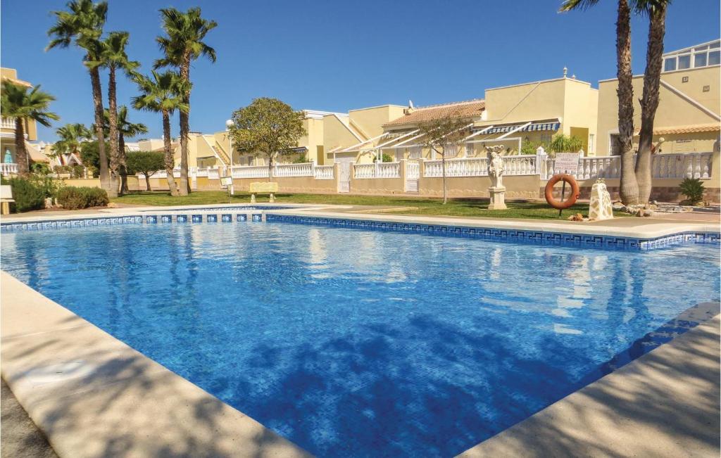 Stunning Home In Quesada-rojales With 2 Bedrooms, Wifi And Outdoor Swimming Pool photo 3