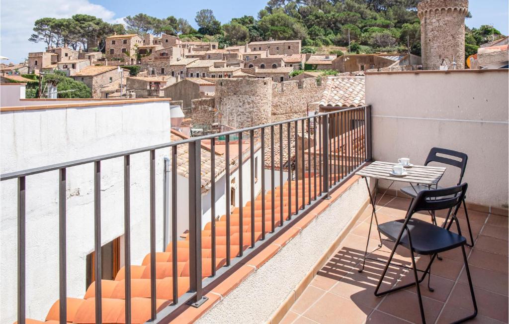 Awesome Apartment In Tossa De Mar, Girona With 3 Bedrooms And Wifi photo 2