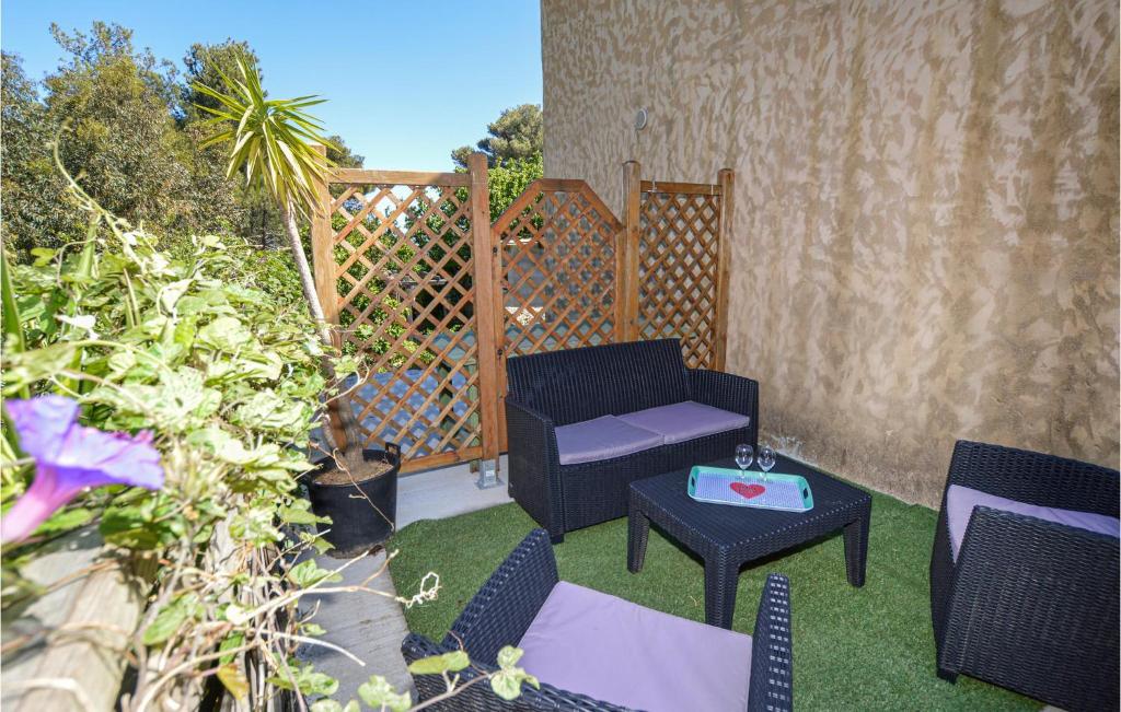 Awesome Home In Monticello With 1 Bedrooms And Wifi photo 1