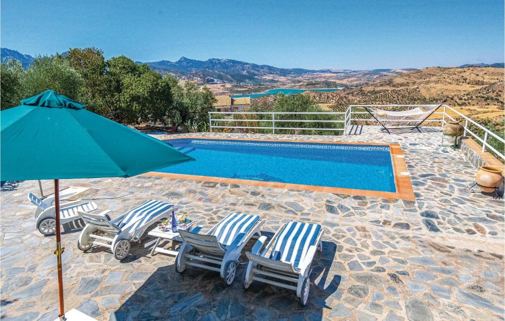 Stunning Home In El Gastor With 3 Bedrooms, Outdoor Swimming Pool And Swimming Pool photo 4