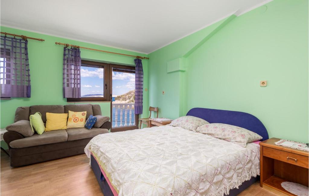 Beautiful Apartment In Starigrad With Wifi photo 3