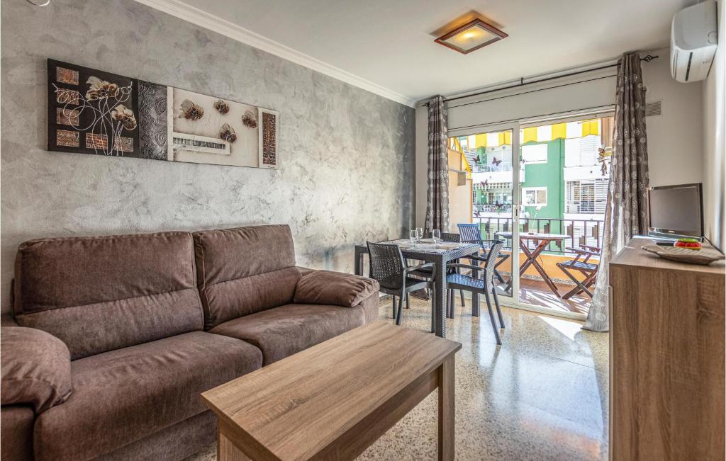 Stunning Apartment In Pineda De Mar With 1 Bedrooms photo 2