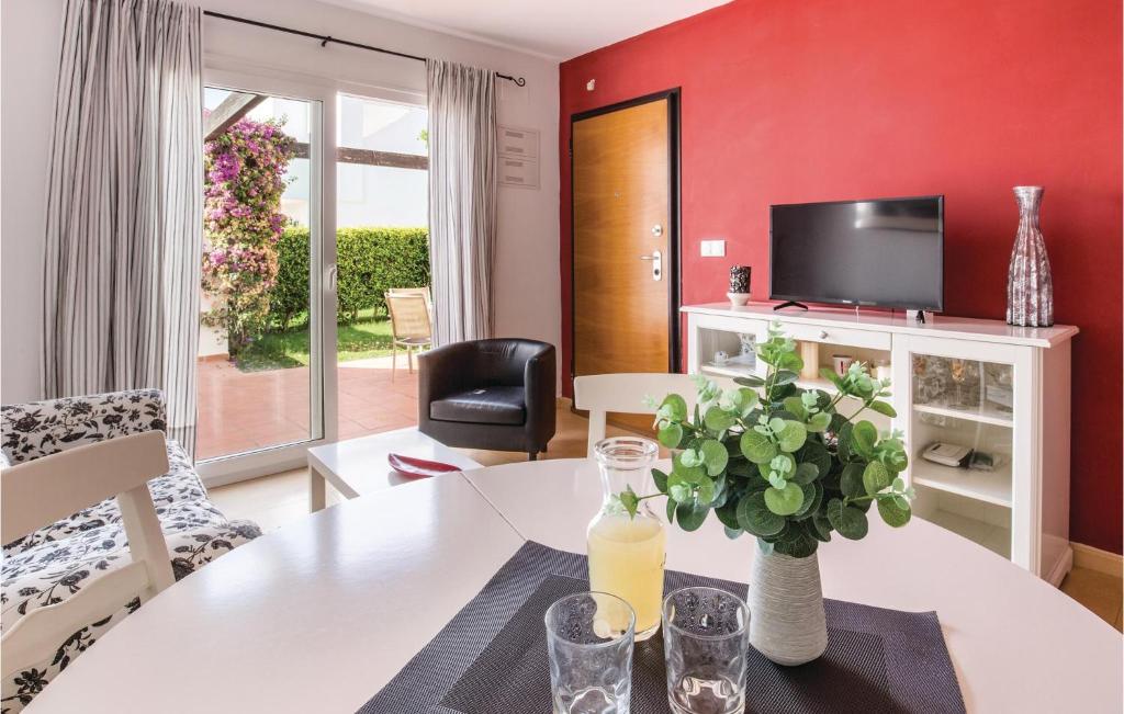 Awesome Apartment In Alhama De Murcia With 3 Bedrooms And Outdoor Swimming Pool photo 2