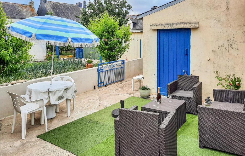 Beautiful Home In Riantec With 3 Bedrooms photo 1