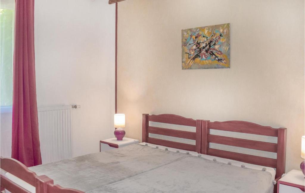 Amazing Home In Plouha With 2 Bedrooms photo 4
