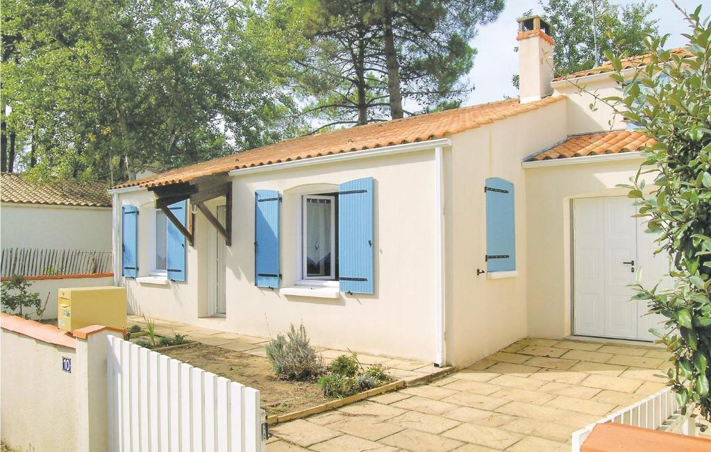 Beautiful Home In La Tranche Sur Mer With 3 Bedrooms