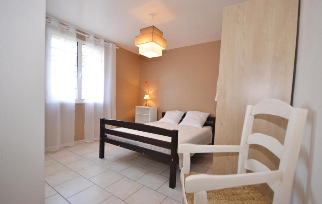 Nice Home In Montignargues With 4 Bedrooms, Wifi And Private Swimming Pool photo 2
