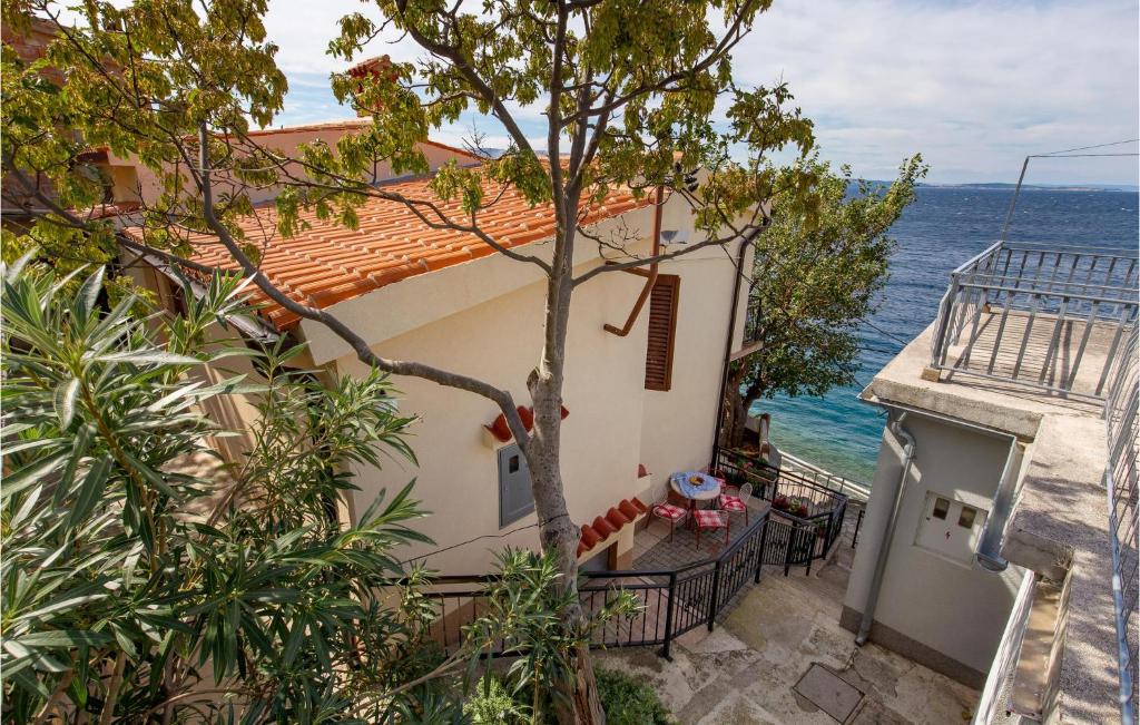 Nice Apartment In Starigrad With 1 Bedrooms And Wifi