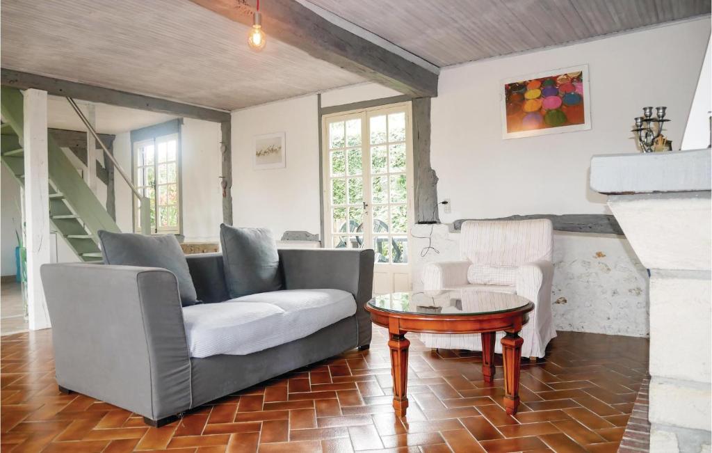 Awesome Home In Berville-sur-mer With 2 Bedrooms And Wifi photo 2