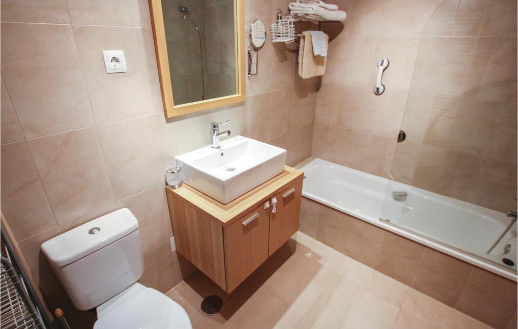 Amazing Apartment In Sucina With 2 Bedrooms, Wifi And Outdoor Swimming Pool photo 3