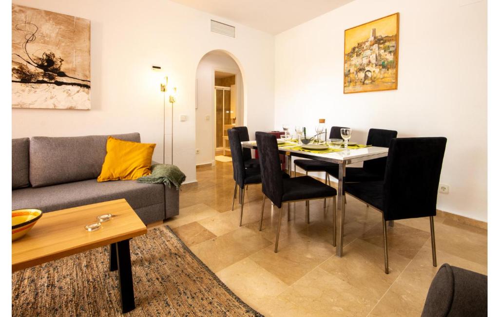 Nice Apartment In Manilva With 2 Bedrooms, Wifi And Outdoor Swimming Pool photo 3