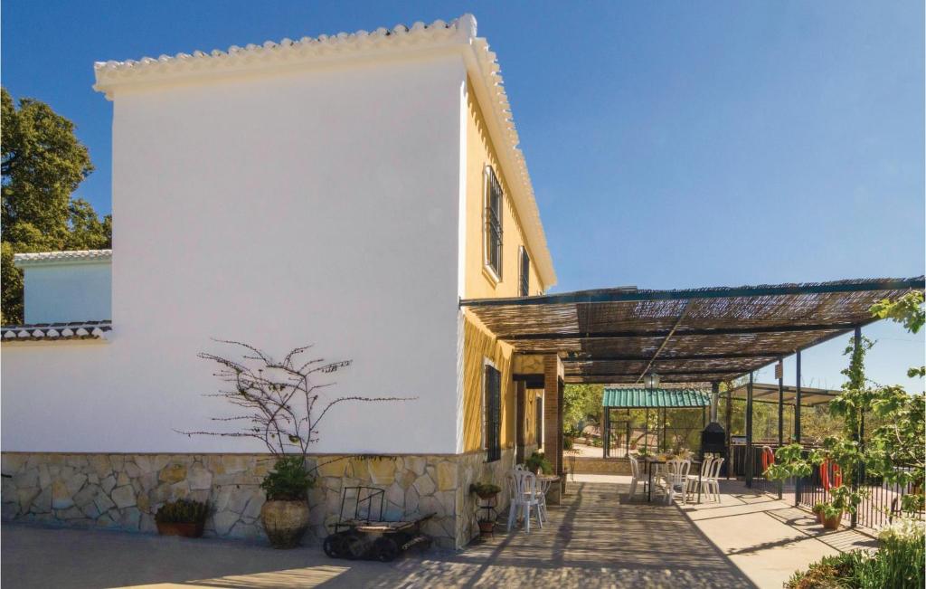 Stunning Home In Archidona With 5 Bedrooms And Outdoor Swimming Pool photo 4