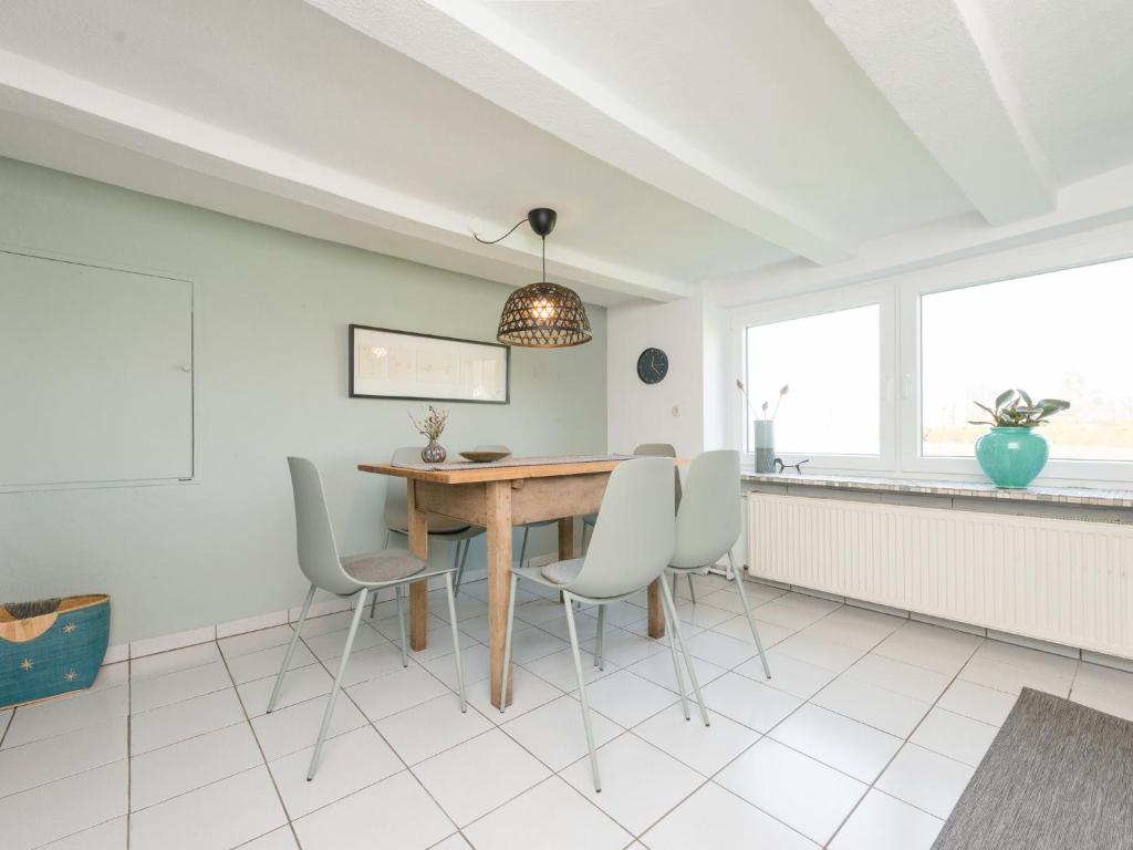 Spacious apartment near the Teutoburg Forest photo 2