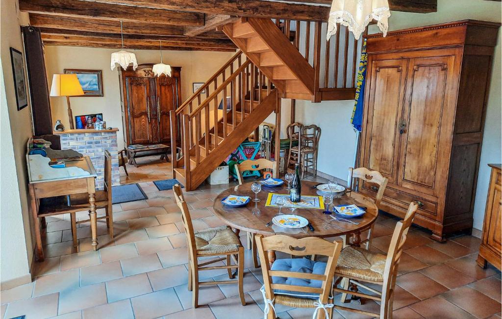 Awesome Home In Concarneau With 2 Bedrooms photo 3