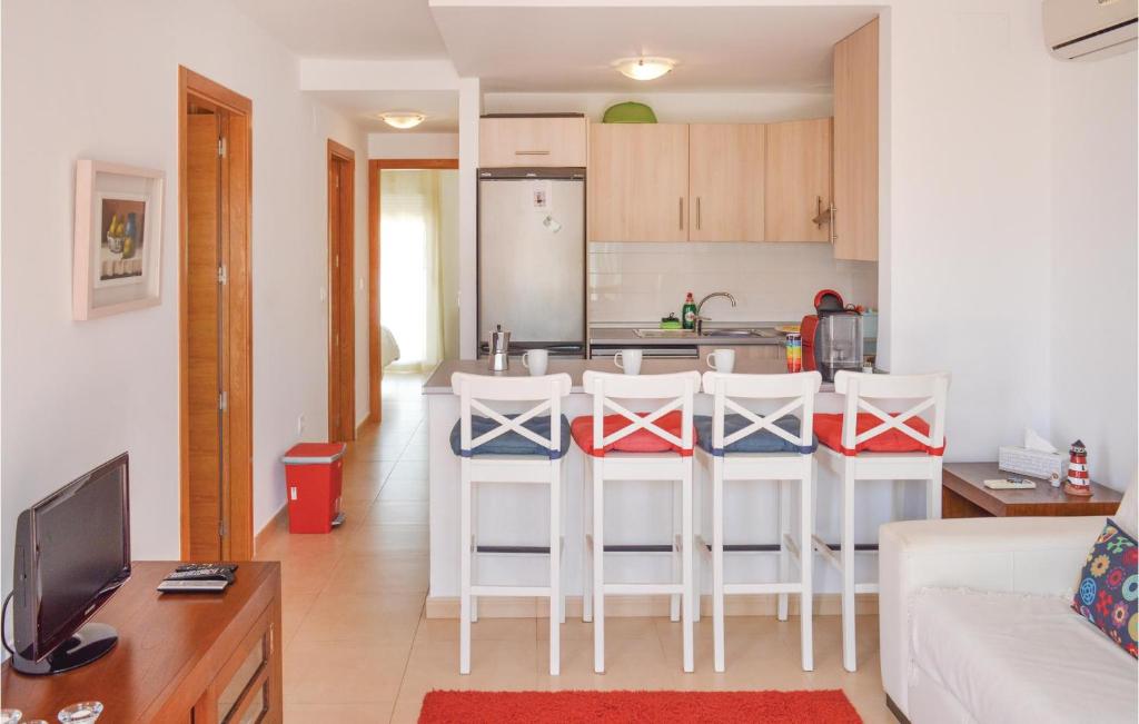Awesome Apartment In Alhama De Murcia With Wifi, Outdoor Swimming Pool And Swimming Pool photo 2