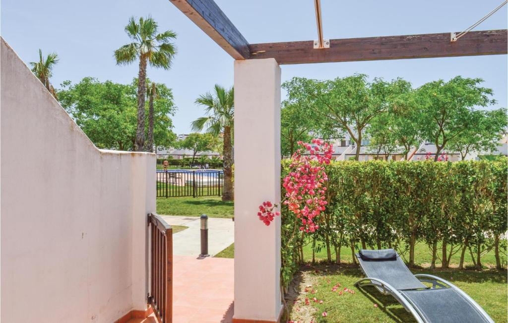 Awesome Apartment In Alhama De Murcia With Wifi, Outdoor Swimming Pool And Swimming Pool photo 4