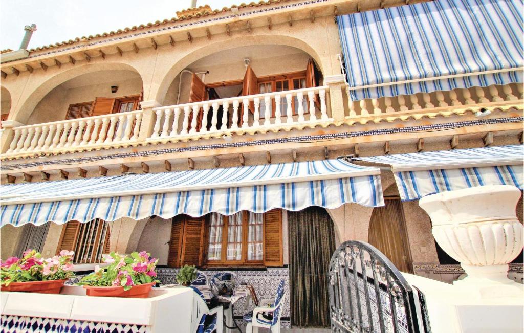 Awesome Home In Santa Pola With 3 Bedrooms And Wifi photo 4