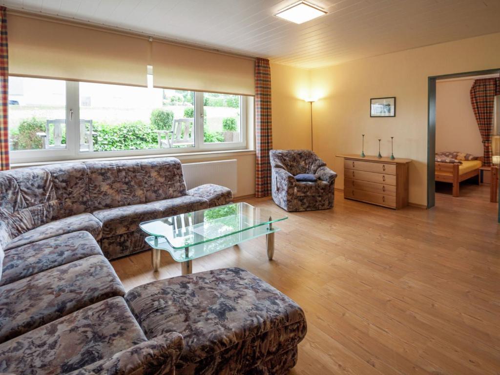 Enchanting Holiday Home in B defeld with Private Terrace photo 2