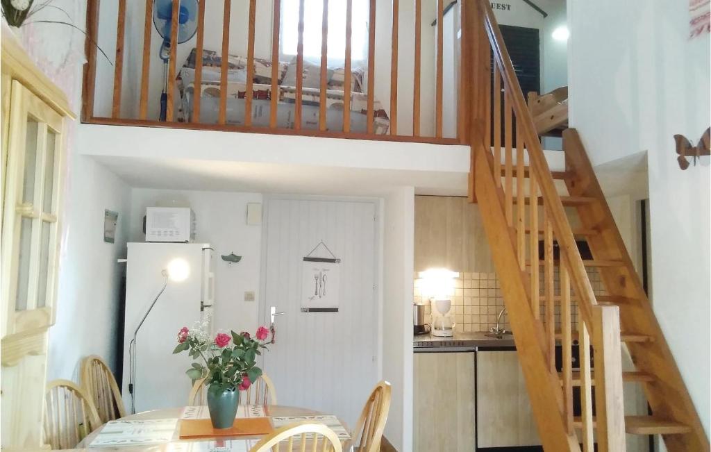 Amazing Home In La Tranche Sur Mer With 2 Bedrooms photo 1