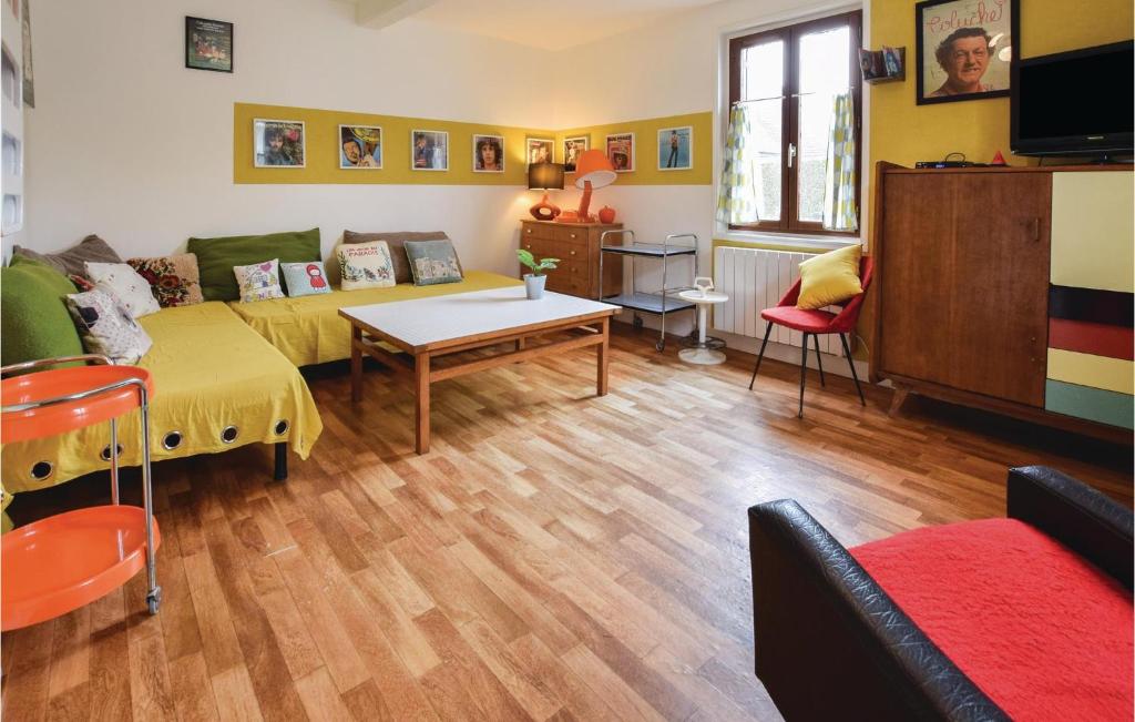 Awesome Home In Le Bourg-dun With 3 Bedrooms And Wifi photo 1