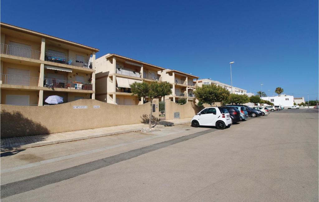 Stunning Apartment In Vinaros With Wifi, Outdoor Swimming Pool And Swimming Pool photo 4