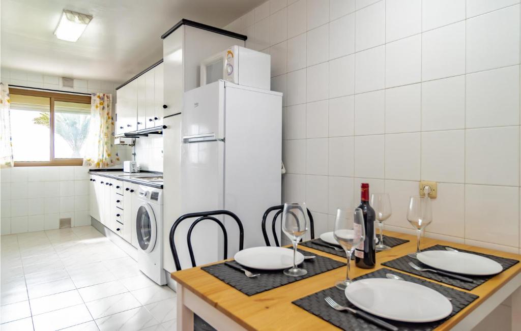 Beautiful Apartment In Rincn De La Victoria With 3 Bedrooms And Wifi photo 3