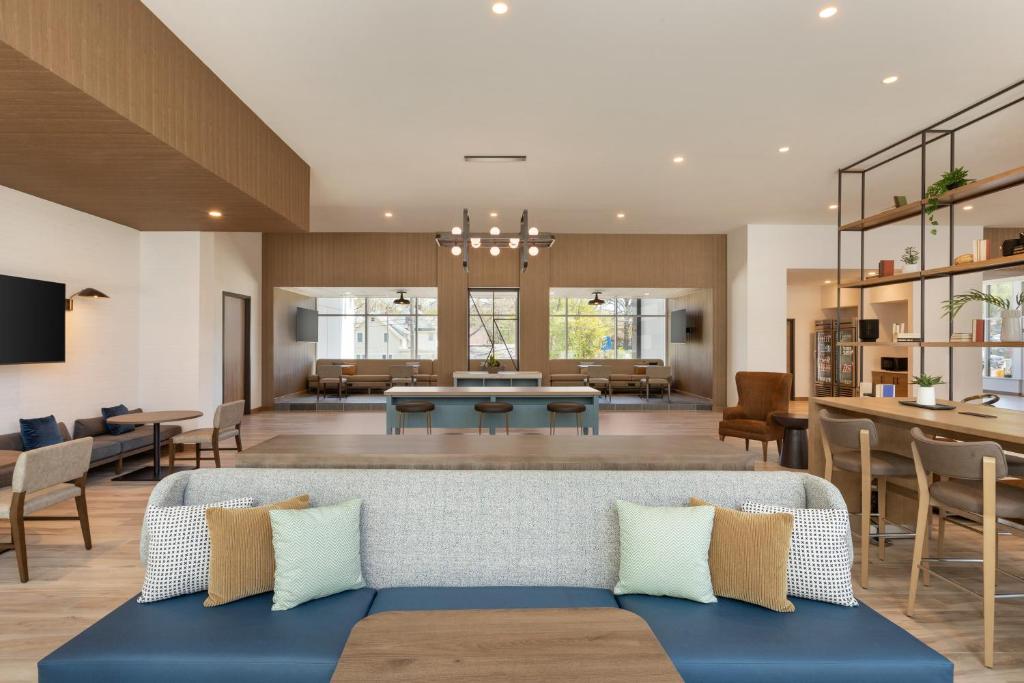 Staybridge Suites Rochester - Mayo Clinic Area, an IHG Hotel image
