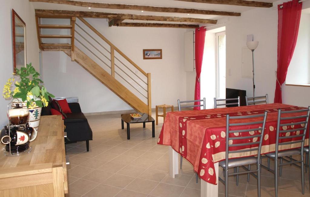 Beautiful Home In Pleumeur Bodou With 3 Bedrooms And Wifi photo 1