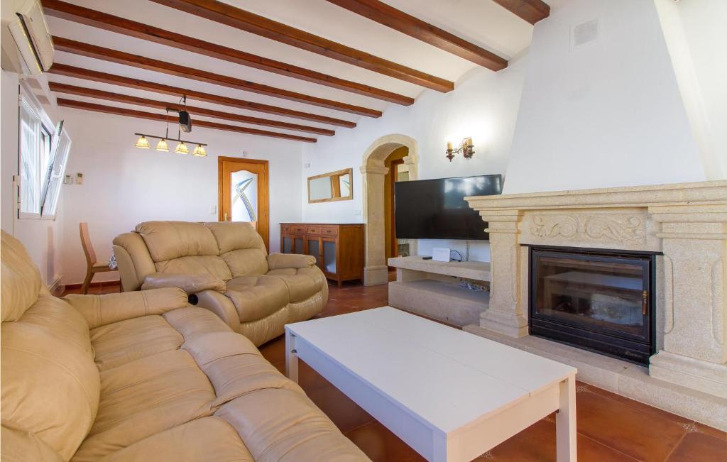 Amazing Home In Dnia With 3 Bedrooms, Wifi And Outdoor Swimming Pool photo 3