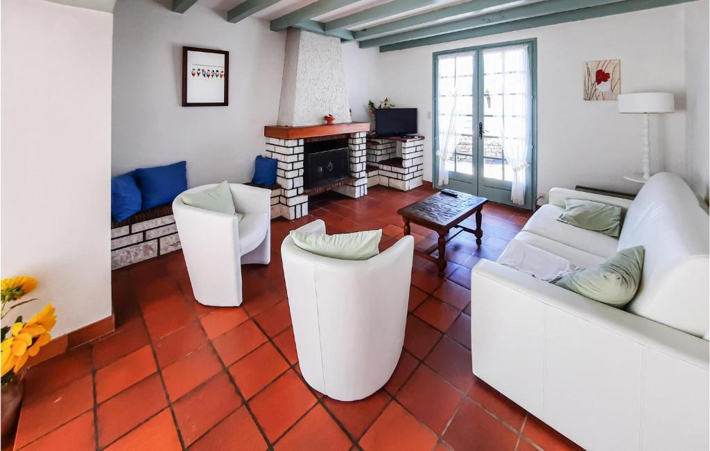 Beautiful Home In Longeville-sur-mer With 3 Bedrooms photo 2