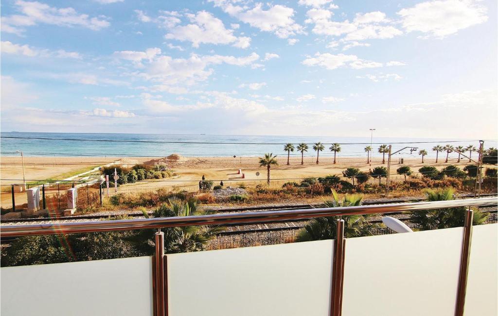 Amazing Apartment In Pineda De Mar With 4 Bedrooms And Outdoor Swimming Pool photo 4