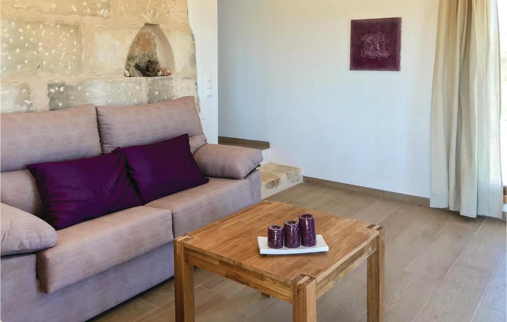 Beautiful Home In Son Carri With 1 Bedrooms And Wifi photo 4