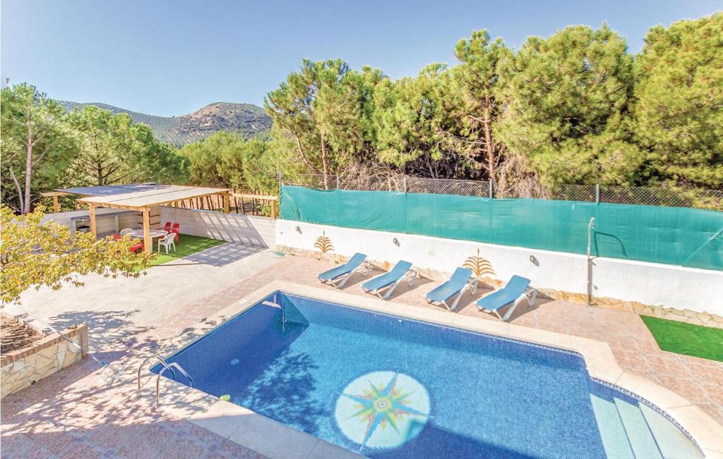 Amazing Home In Iznjar With 4 Bedrooms, Wifi And Private Swimming Pool photo 4
