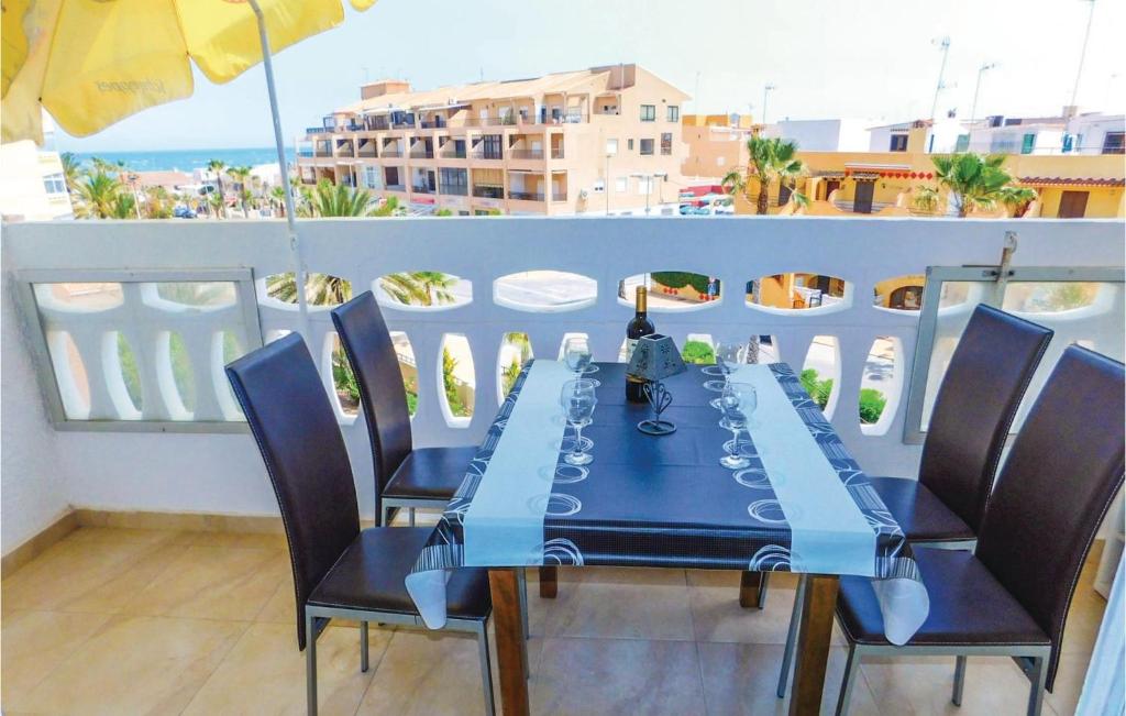 Awesome Apartment In Torrevieja-la Mata With 1 Bedrooms photo 3