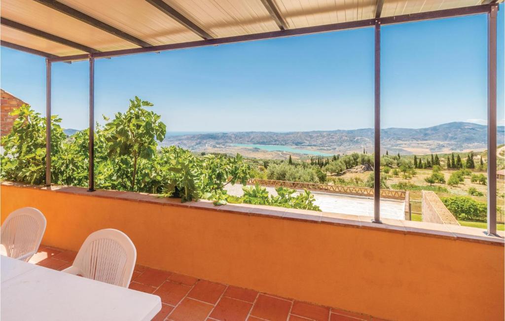 Beautiful Home In Periana With 8 Bedrooms, Wifi And Outdoor Swimming Pool photo 2