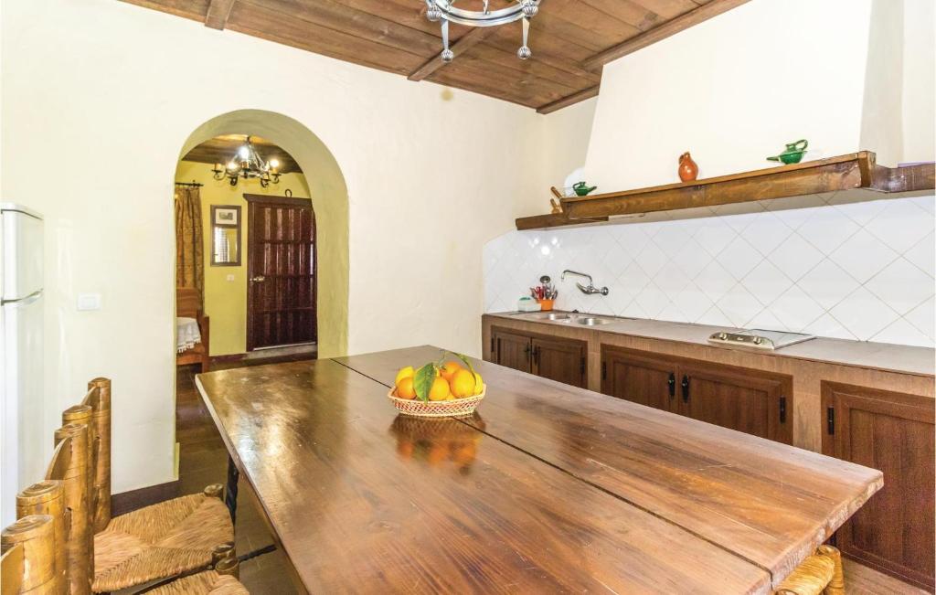 Beautiful Home In Periana With 8 Bedrooms, Wifi And Outdoor Swimming Pool photo 4