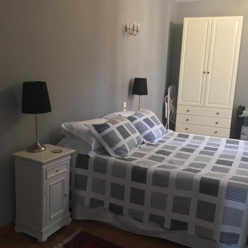 Comfortable Gite (2) in attractive Languedoc Village photo 2