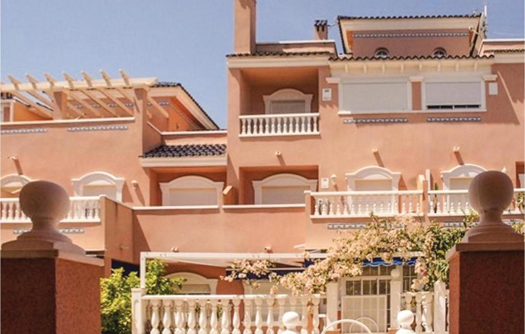 Beautiful Home In Santa Pola With 3 Bedrooms And Wifi photo 4