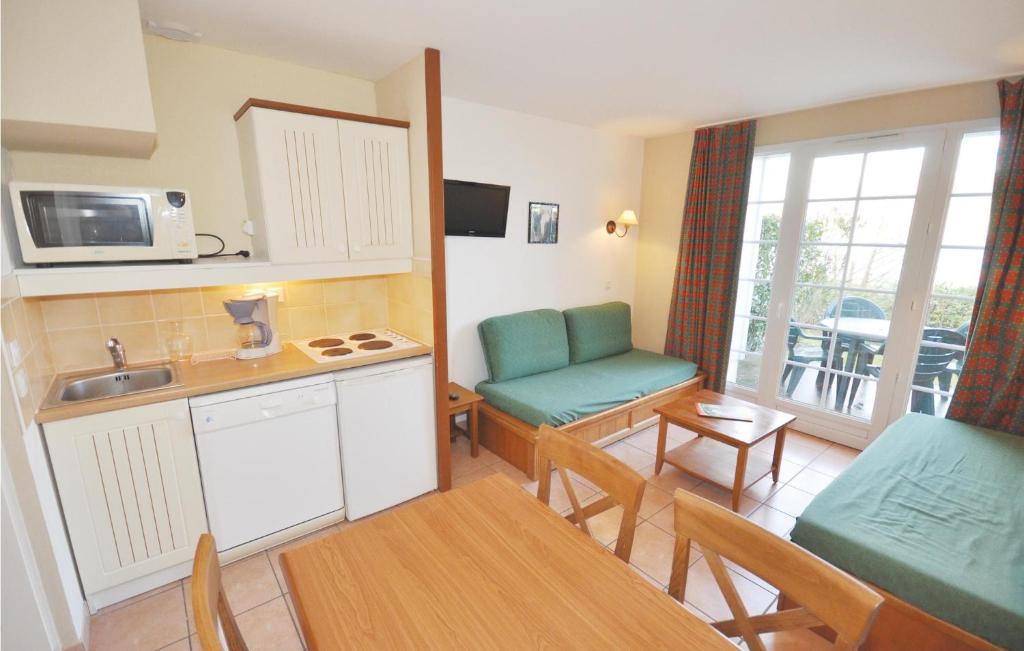 Nice Home In Marciac With 1 Bedrooms And Outdoor Swimming Pool photo 2