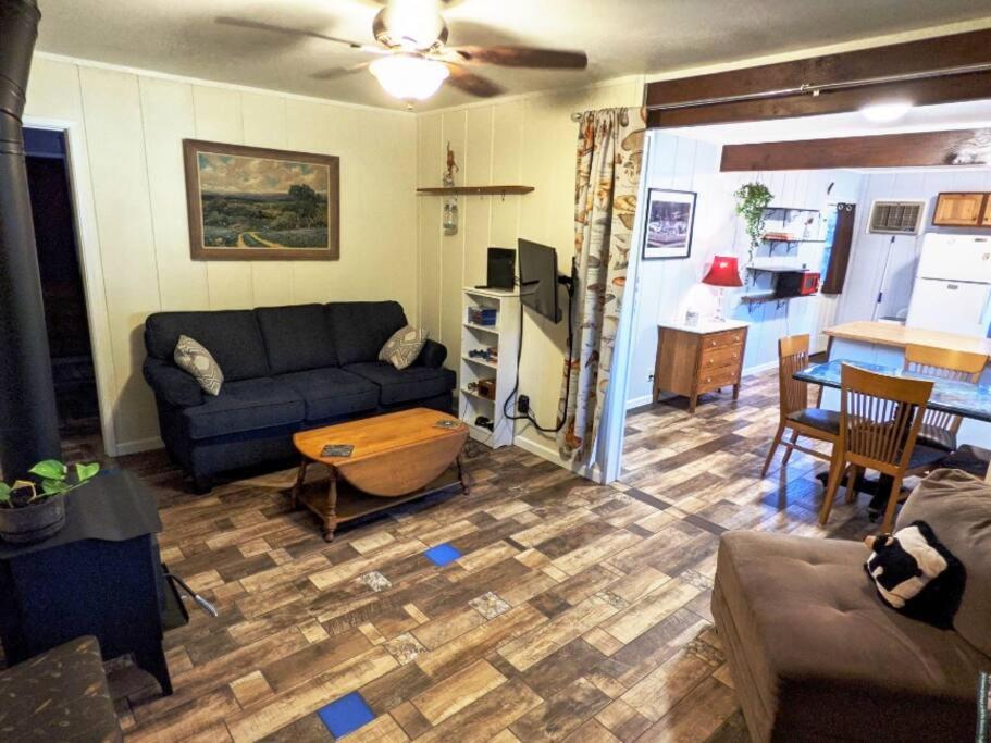 Sleeping Wolf Guest House photo 3